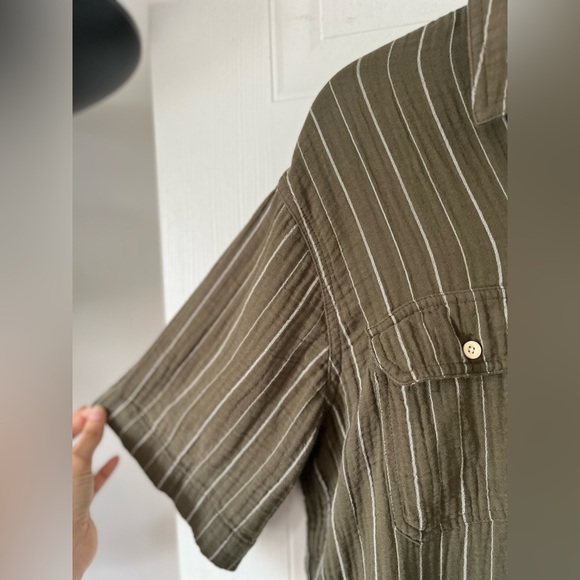 Madewell Lightspun Short-Sleeve Flap-Pocket Shirt in Stripe - Picture 10 of 10